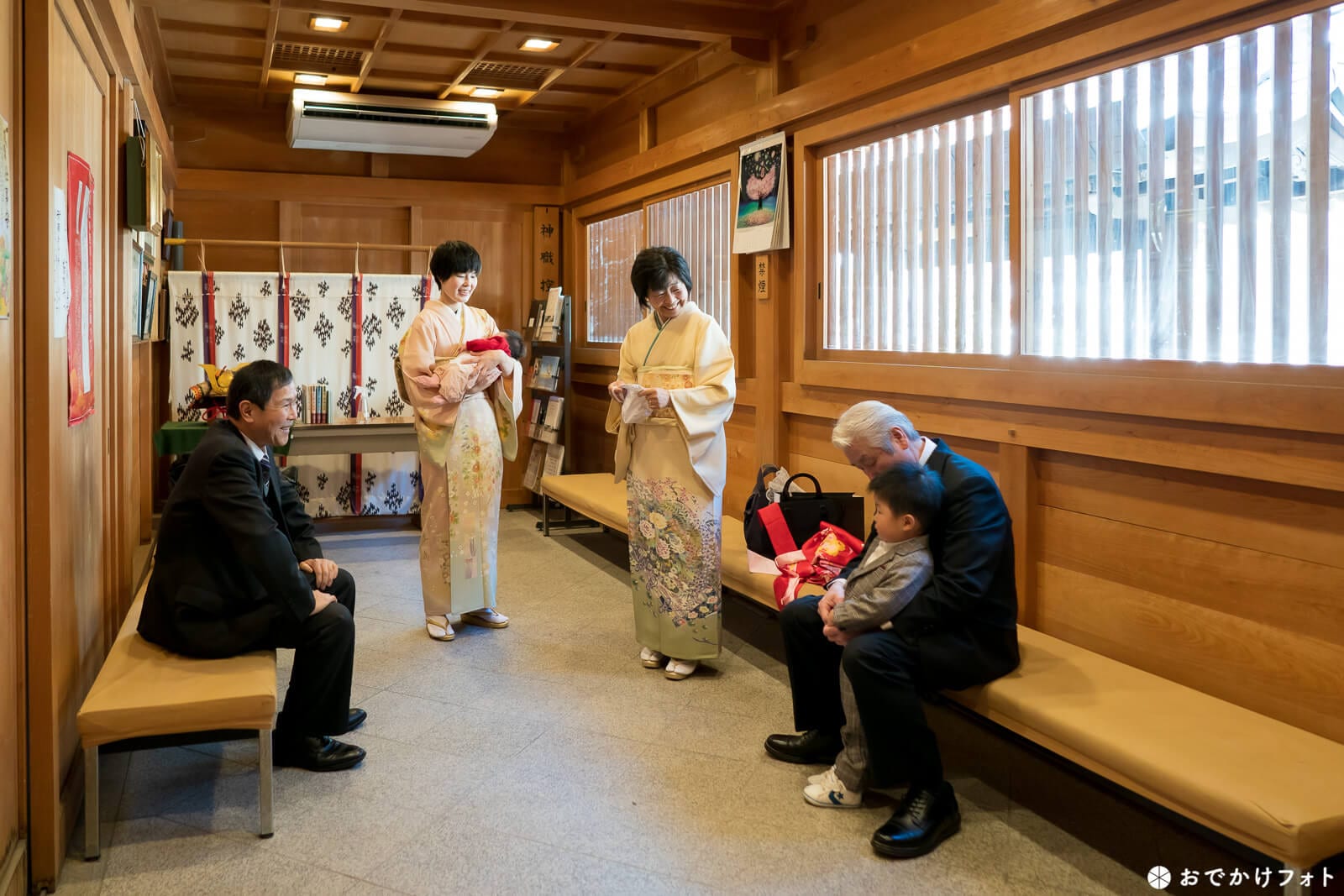 櫛田神社でお宮参り写真のロケーションフォト出張撮影