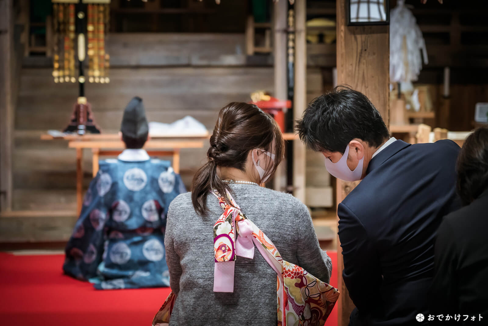 飯盛神社でお宮参り写真の出張ロケーション撮影