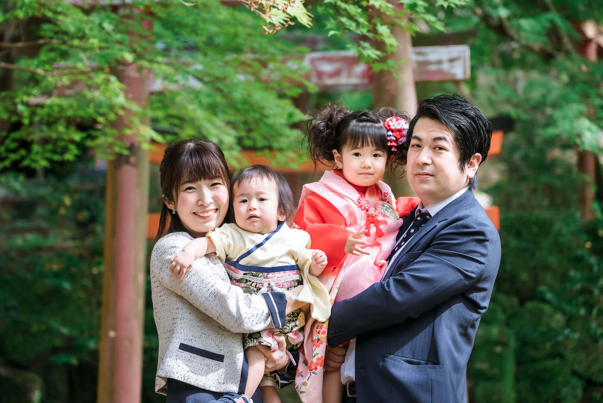 竈門神社で七五三と初誕生祝い