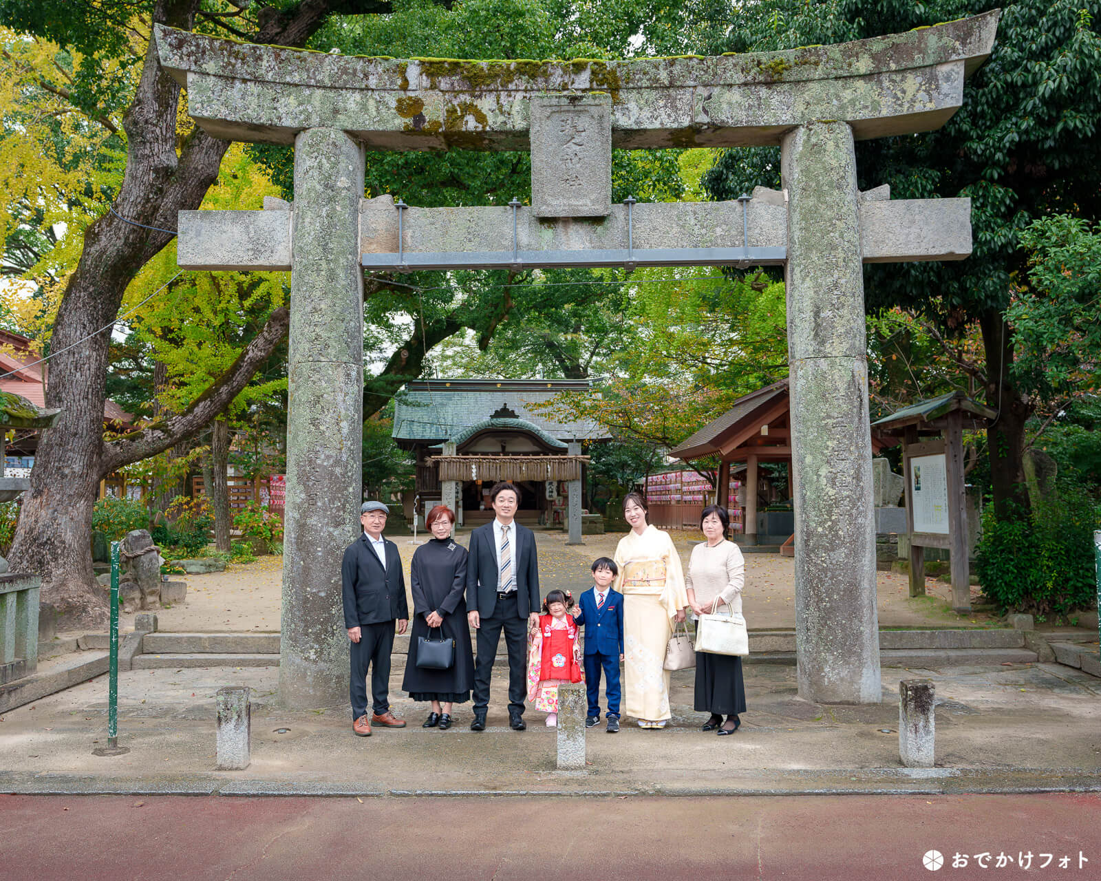 現人神社で七五三のロケーションフォト出張撮影