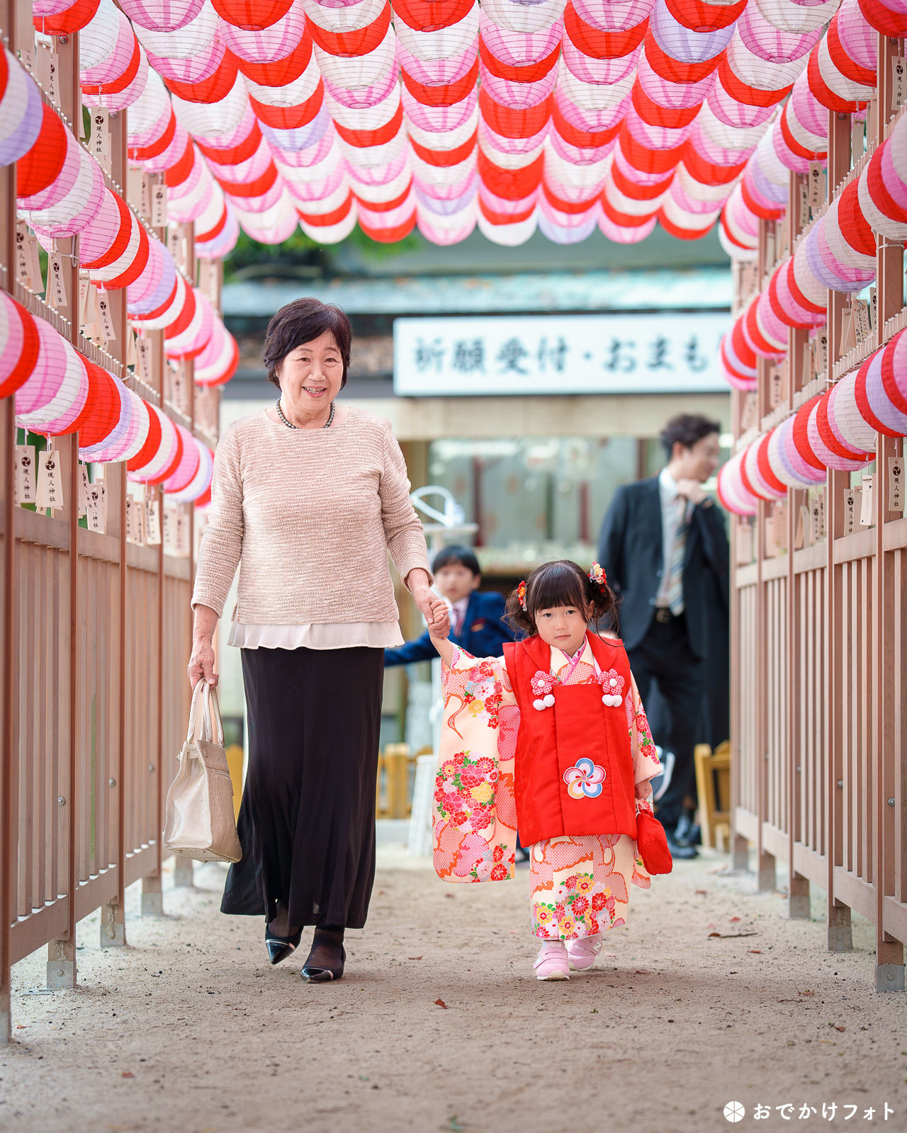 現人神社で七五三のロケーションフォト出張撮影