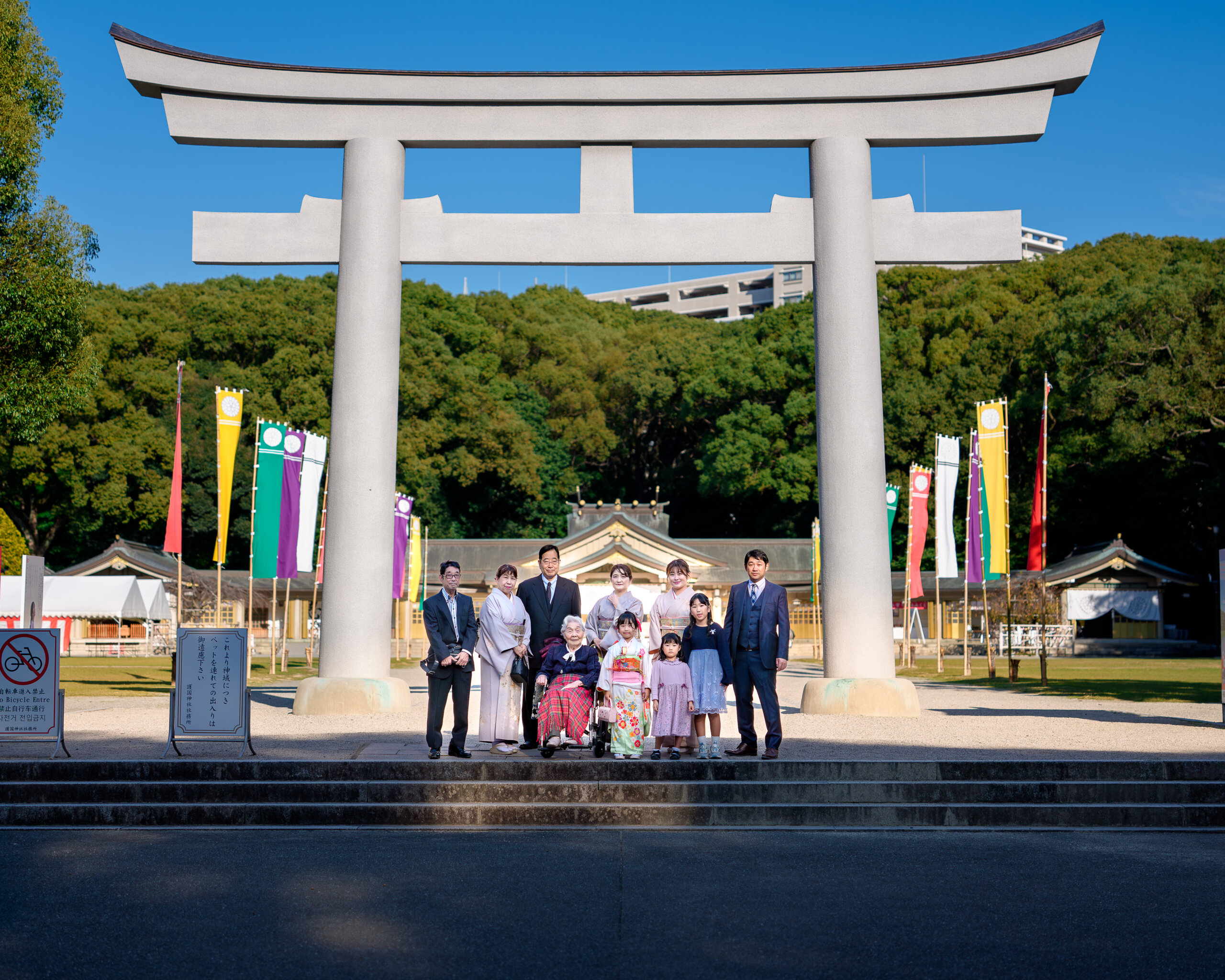 福岡県護国神社で七五三のロケーションフォト出張撮影