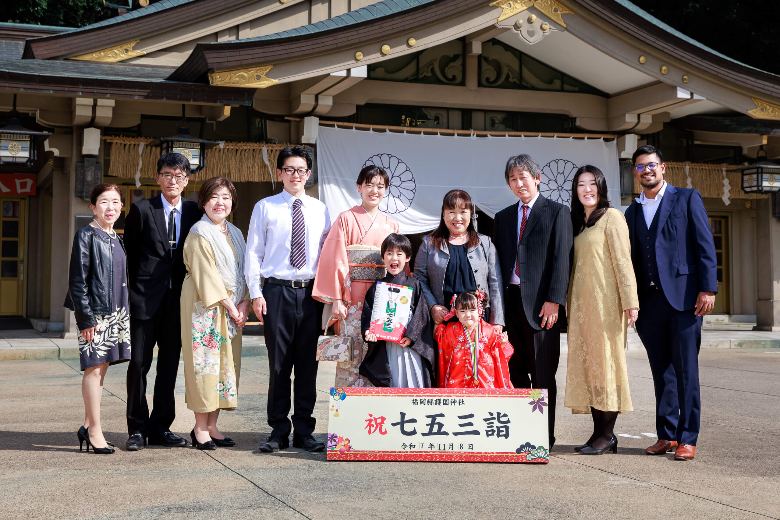 福岡県護国神社で七五三のロケーションフォト出張撮影