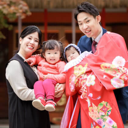紅葉八幡宮でお宮参りのロケーションフォト出張撮影