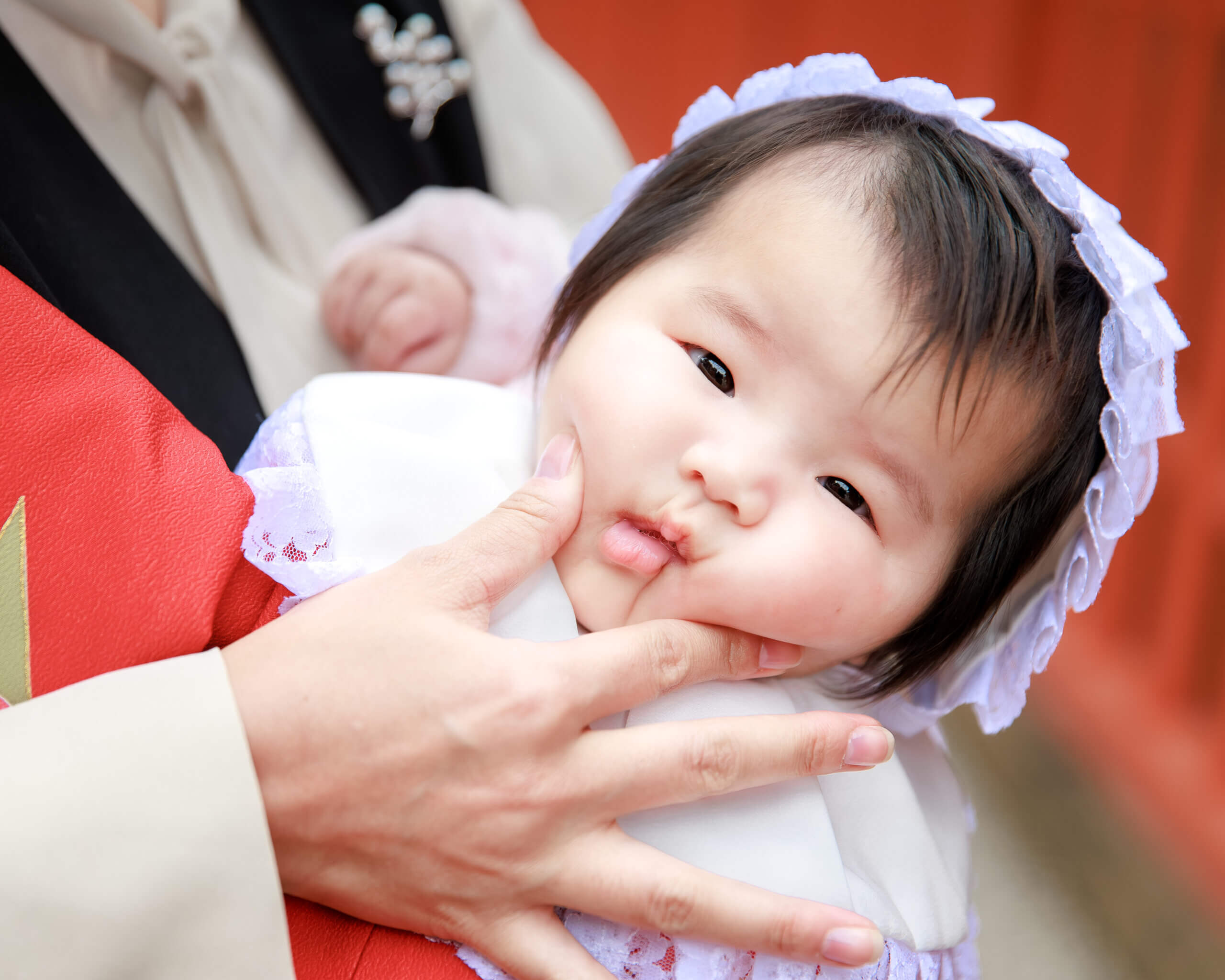 紅葉八幡宮でお宮参りのロケーションフォト出張撮影