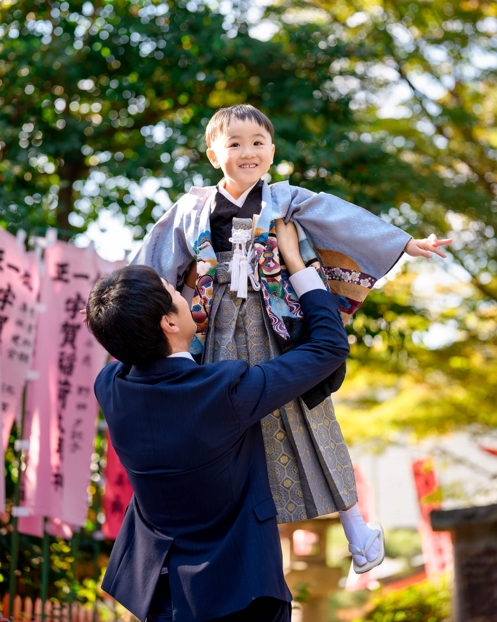 紅葉八幡宮で七五三のロケーションフォト出張撮影