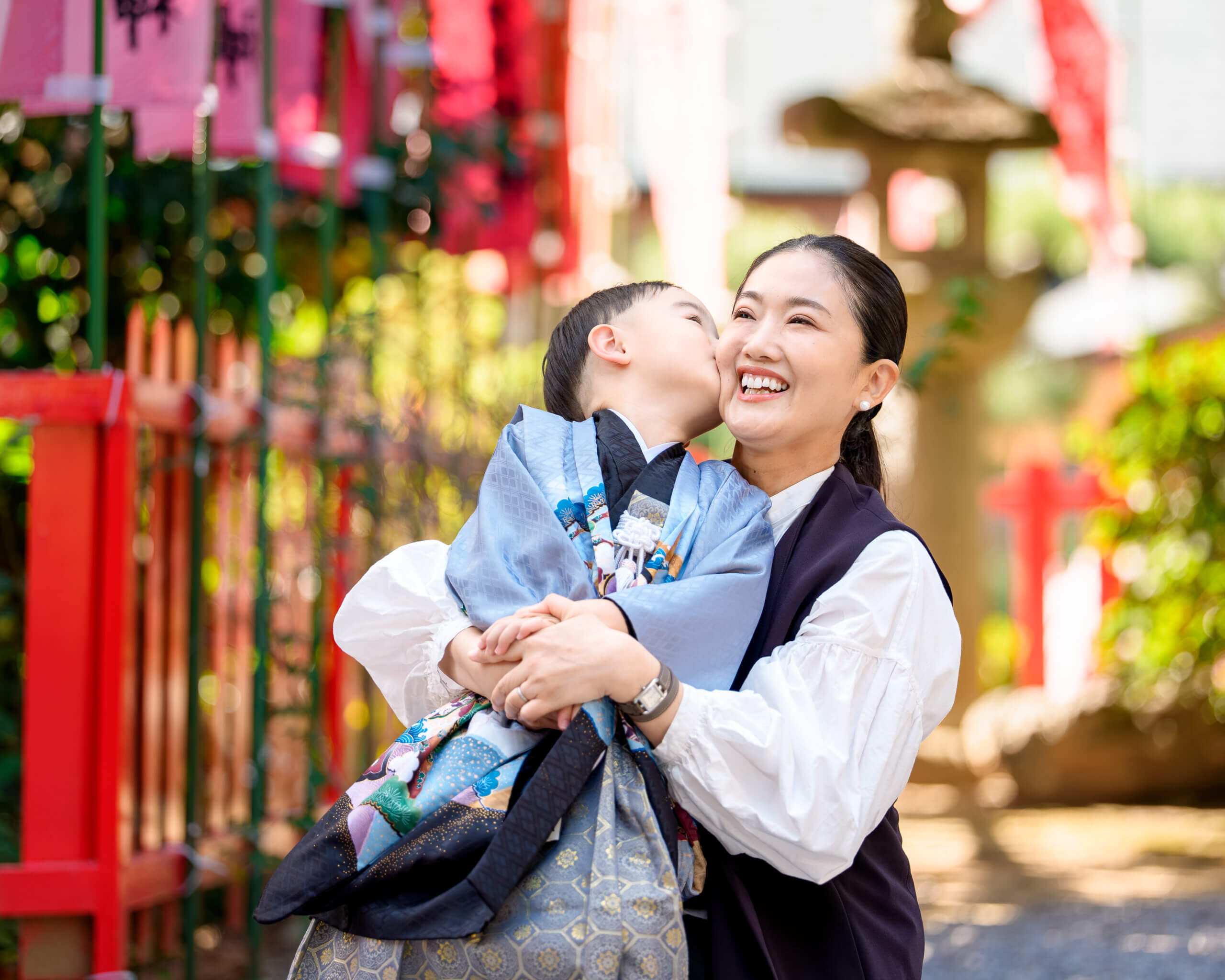 紅葉八幡宮で七五三のロケーションフォト出張撮影