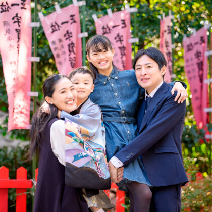 紅葉八幡宮で七五三のロケーションフォト出張撮影